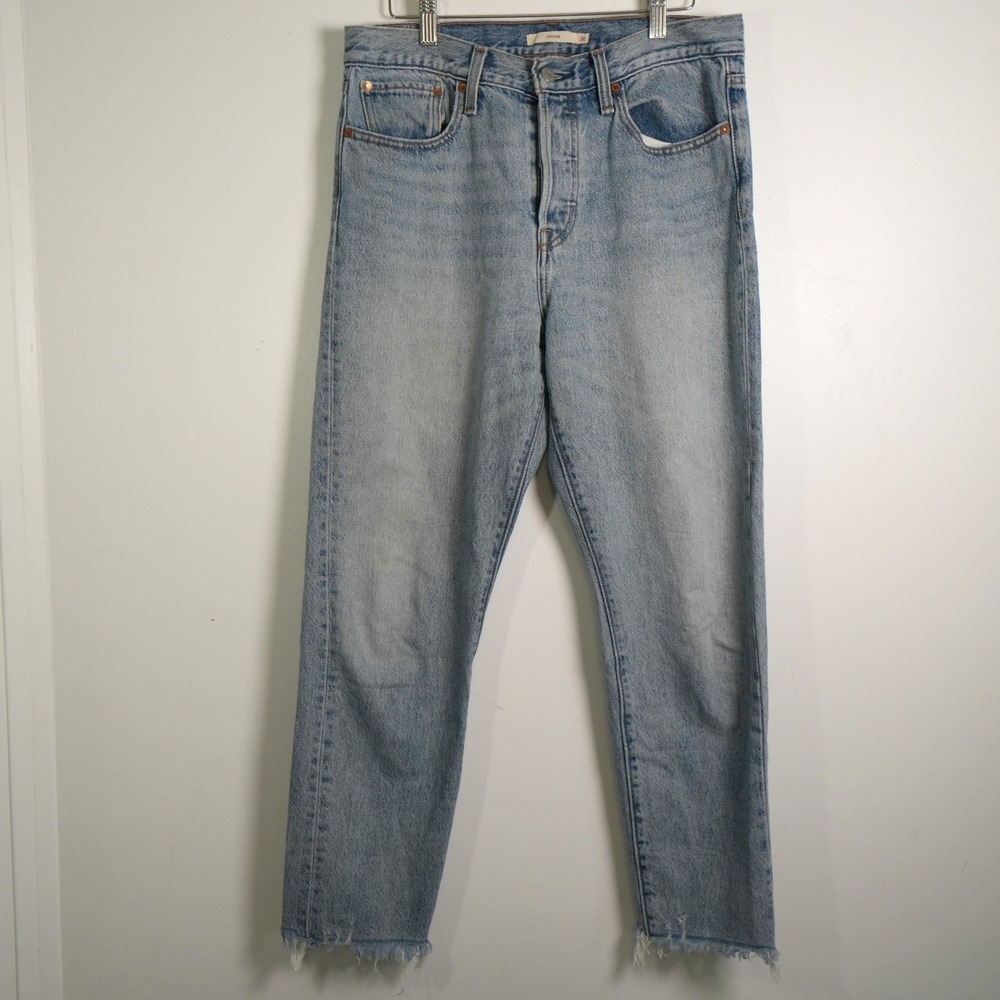 Levi's Wedgie Straight Jeans Women 30 Light Wash Blue High Rise Raw Hem Denim